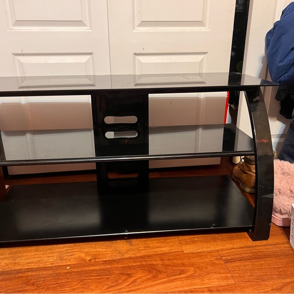 Bell’O Tempered Glass TV stand - Picture 2 of 4